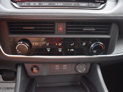 Used 2026 Nissan Rogue S FWD image 35