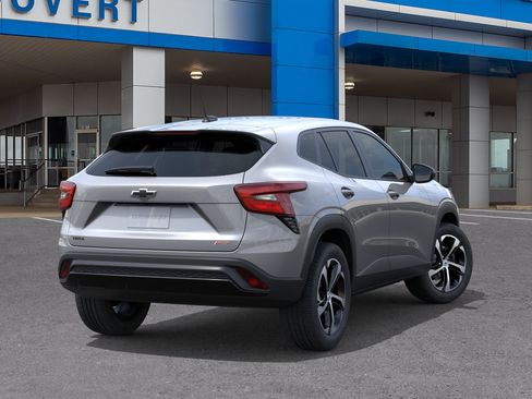 New 2026 Chevrolet Trax RS w/ Driver Confidence Package FWD image 4