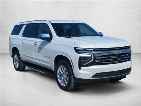 New 2025 Chevrolet Suburban Premier AWD/4WD image 7