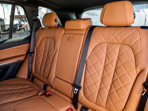 New 2026 BMW X5 xDrive40i w/ M Sport Package image 24