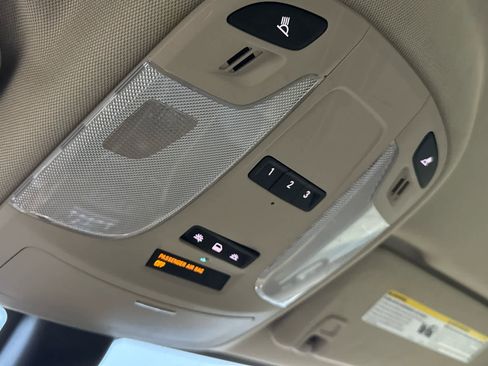 Used 2014 Buick LaCrosse Leather image 17