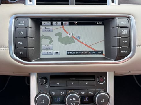 Used 2015 Land Rover Range Rover Evoque Prestige AWD/4WD image 30