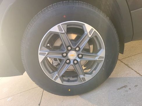 Used 2025 Chevrolet Blazer LT image 10