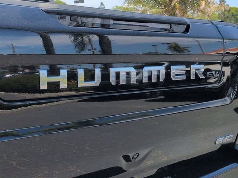 Certified 2025 GMC Hummer EV 3X AWD/4WD image 34