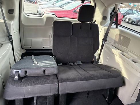 Used 2017 Dodge Grand Caravan SE w/ Power Window Group image 14