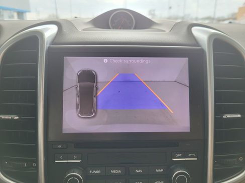 Used 2018 Porsche Cayenne Platinum Edition image 15