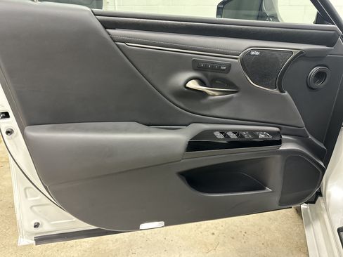 Used 2023 Lexus ES 350 Ultra Luxury w/ Accessory Package (Z1) FWD image 14