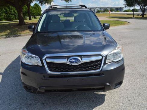 Used 2015 Subaru Forester 2.5i Premium w/ All-Weather Package AWD/4WD image 9