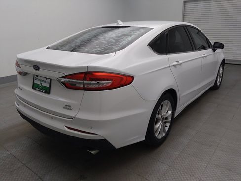 Used 2019 Ford Fusion SE FWD image 7