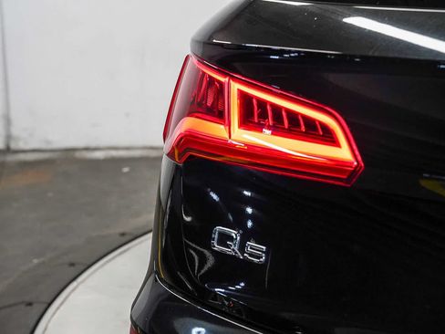 Used 2018 Audi Q5 2.0T Premium Plus w/ Premium Plus Package AWD/4WD image 11