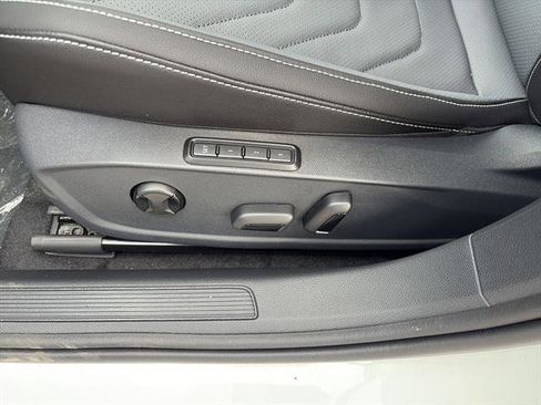 New 2026 Volkswagen Jetta SEL image 14