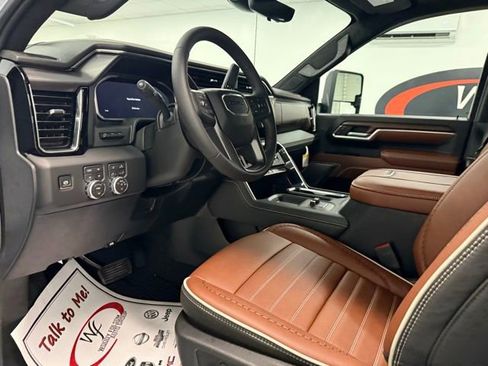 New 2026 GMC Sierra 2500 Denali Ultimate AWD/4WD image 9