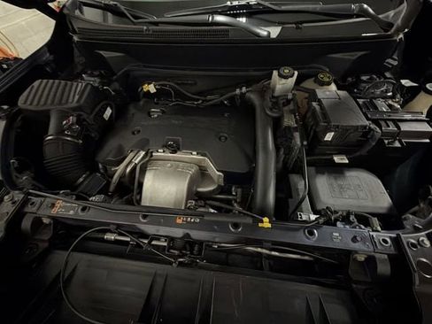 Used 2019 GMC Terrain Denali w/ Advanced Safety Package image 25