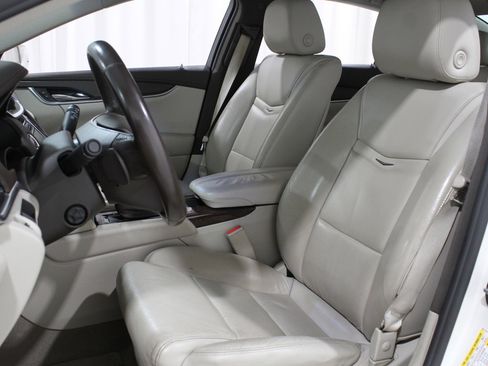 Used 2015 Cadillac XTS image 5