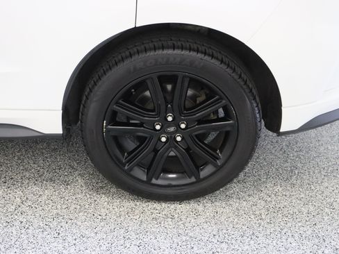 Used 2022 Ford Edge ST-Line AWD/4WD image 10