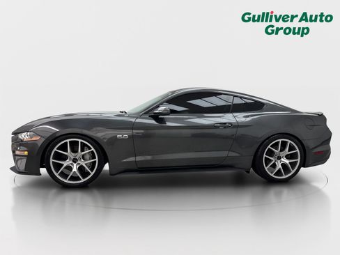 Used 2019 Ford Mustang GT RWD image 2