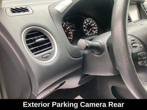Used 2020 Nissan Pathfinder SL AWD/4WD image 17