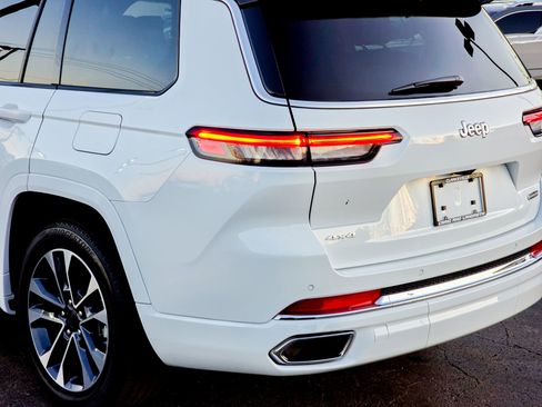 Used 2025 Jeep Grand Cherokee L Overland w/ Luxury Tech Group IV image 29