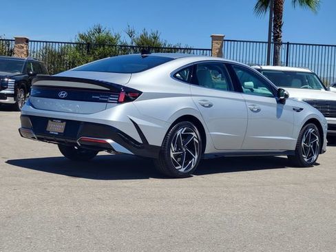 New 2026 Hyundai Sonata SEL FWD image 4