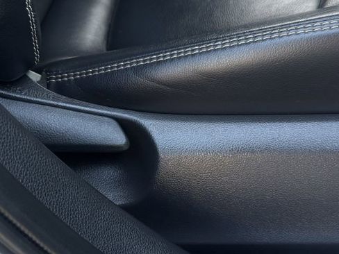 Used 2021 Toyota Corolla XLE w/ Carpet Mat Package (TMS) image 32