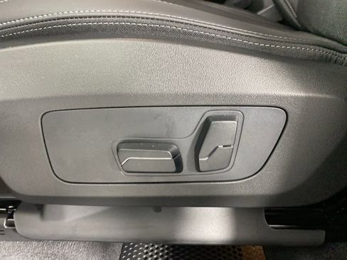 New 2026 BMW X1 xDrive28i w/ Technology Package image 9