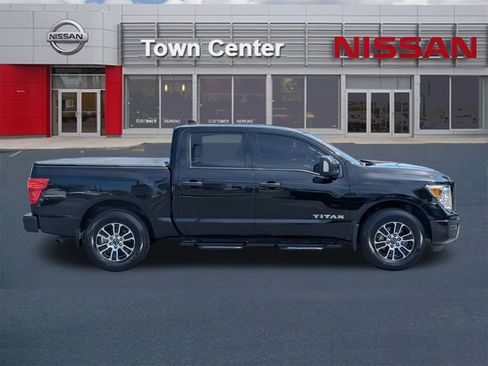 Certified 2024 Nissan Titan SV w/ SV Convenience Package RWD image 8