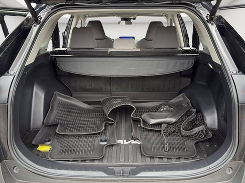 Used 2025 Toyota RAV4 XLE w/ Convenience Package AWD/4WD image 18