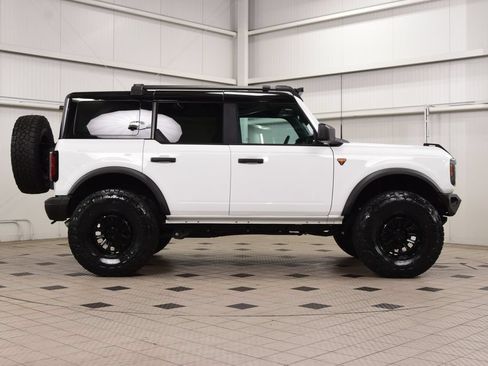 Used 2024 Ford Bronco Badlands AWD/4WD image 8