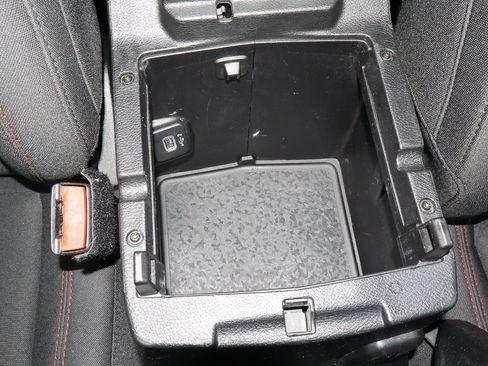 Used 2021 Jeep Wrangler Unlimited Rubicon image 34