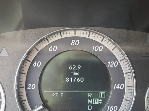 Used 2011 Mercedes-Benz E 350 4MATIC Sedan image 11