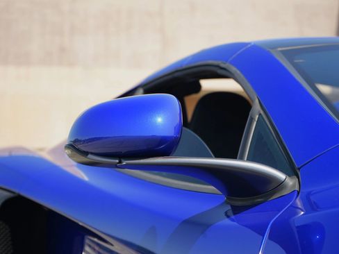 Used 2015 McLaren 650S Spider image 10