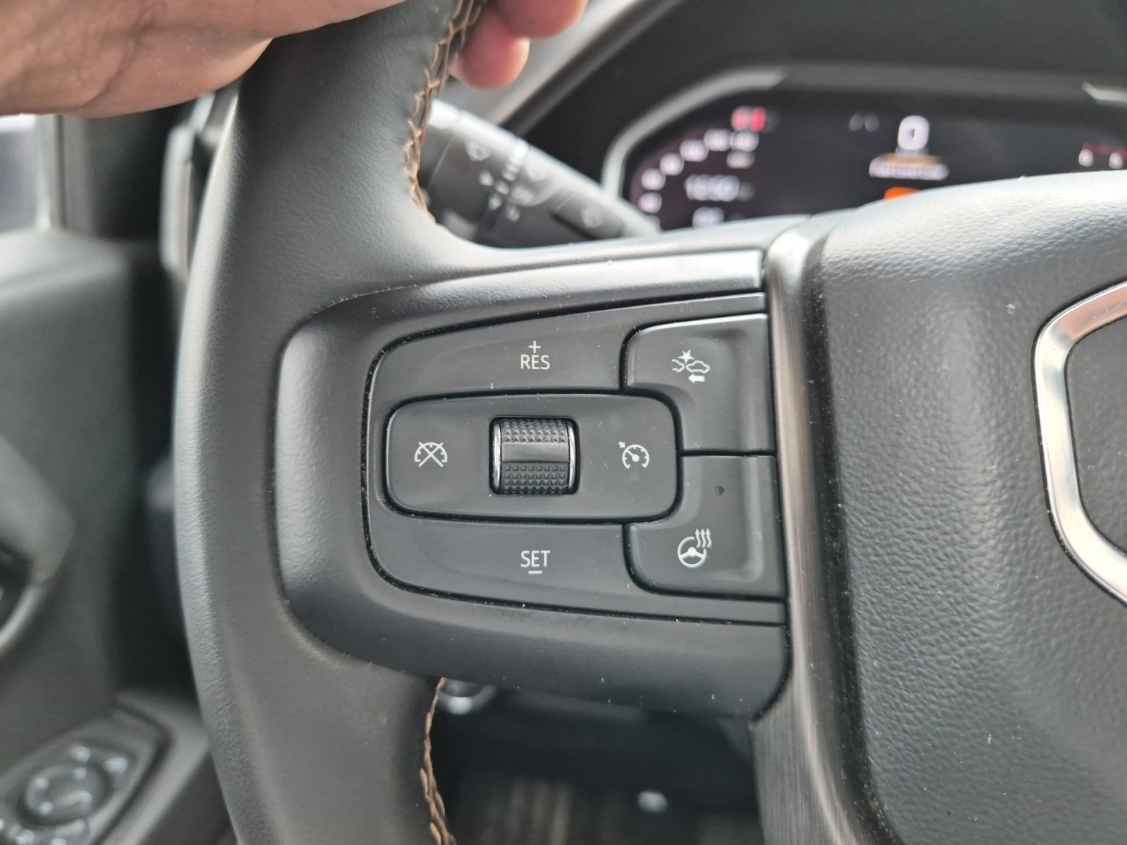 Used 2024 GMC Sierra 2500 AT4 w/ AT4 Premium Plus Package AWD/4WD image 16