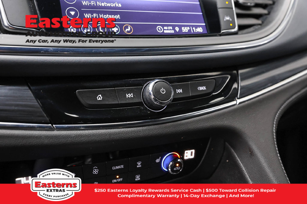 Used 2023 Buick Enclave Essence AWD/4WD image 21