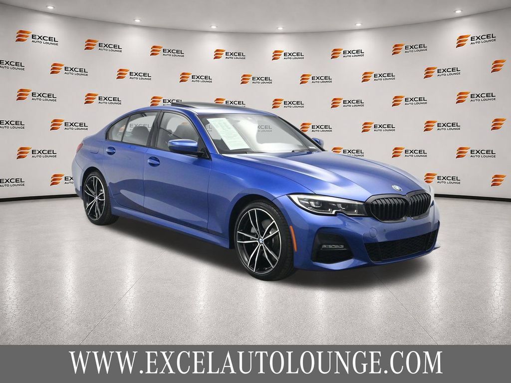 Used 2020 BMW 330i xDrive Sedan w/ M Sport Package AWD/4WD image 7