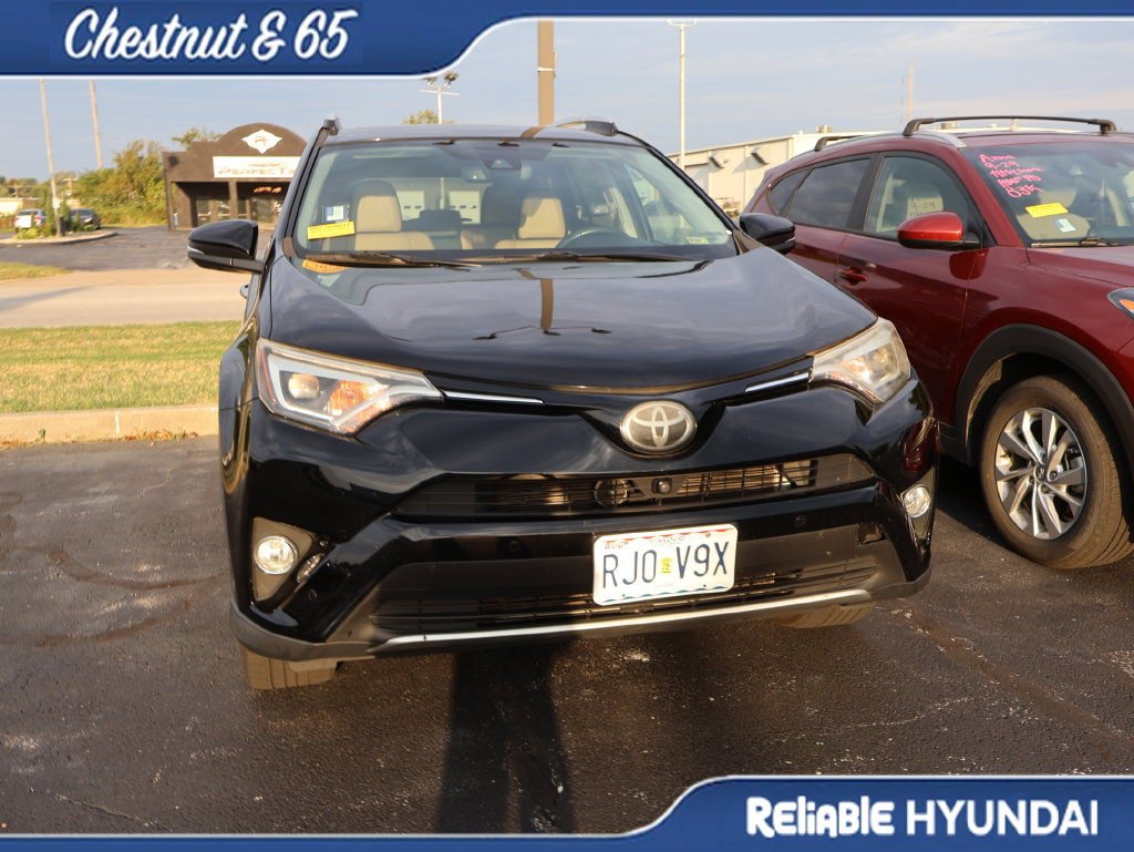 Used 2016 Toyota RAV4 Limited AWD/4WD image 5