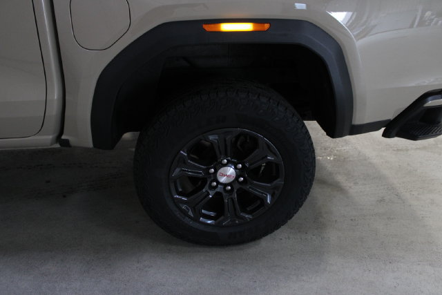 Used 2023 GMC Canyon Elevation w/ Elevation Premium Package AWD/4WD image 32