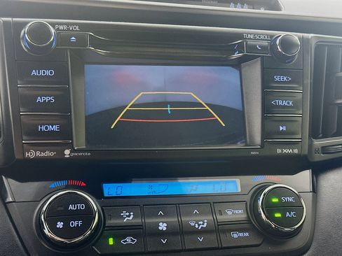 Used 2018 Toyota RAV4 SE w/ Power Extra Value Package image 22