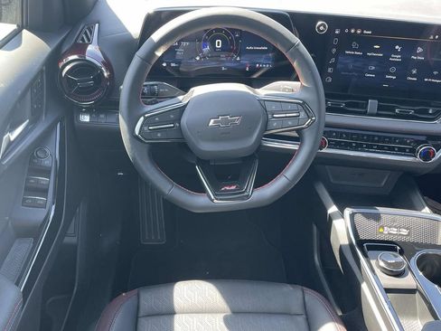 New 2026 Chevrolet Equinox RS w/ Convenience Package III FWD image 13