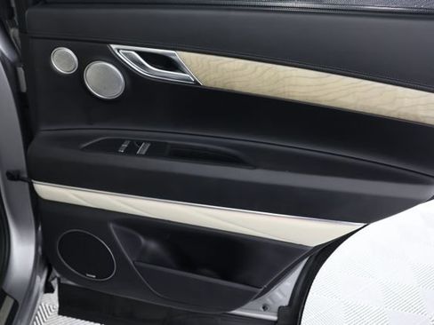 Used 2022 Genesis GV80 2.5T w/ Prestige Package 04 image 28