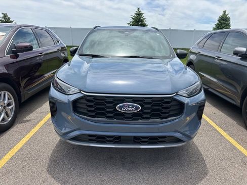 Used 2024 Ford Escape ST-Line w/ Tech Pack #1 AWD/4WD image 14