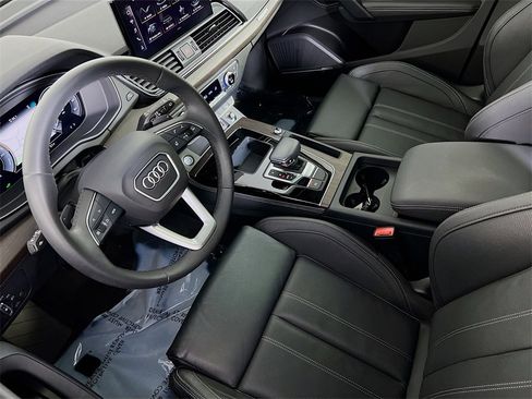 Used 2023 Audi Q5 e Premium Plus w/ Premium Plus Package image 24