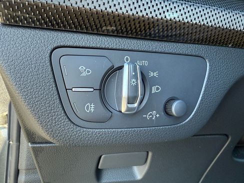 Used 2024 Audi SQ5 Premium Plus image 28