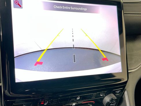 Used 2022 Jeep Grand Cherokee Limited image 14