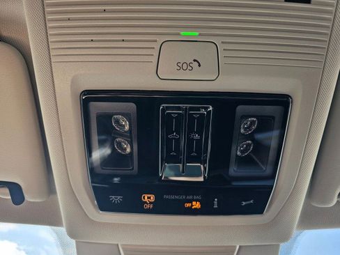 New 2026 Volkswagen Tiguan SE AWD/4WD image 39