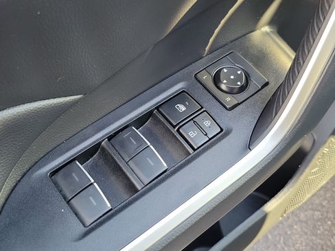 Certified 2025 Toyota RAV4 XLE AWD/4WD image 18