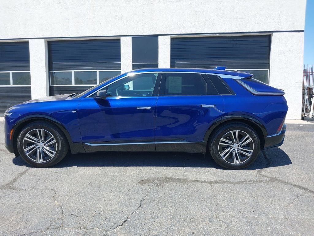 Used 2024 Cadillac Lyriq Luxury RWD image 4