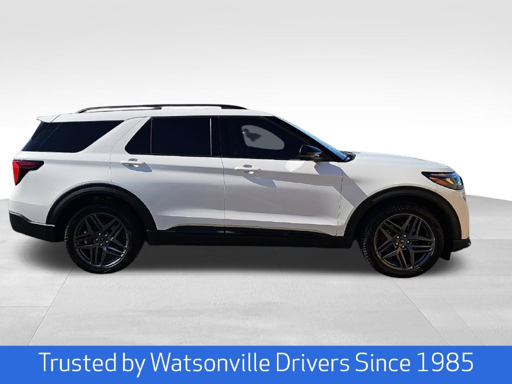 Used 2025 Ford Explorer ST w/ Sun And Sound Package AWD/4WD image 2