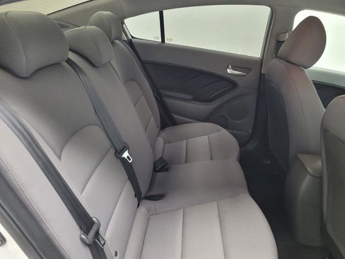 Used 2018 Kia Forte LX image 19