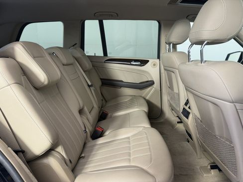 Used 2015 Mercedes-Benz GL 450 4MATIC image 14