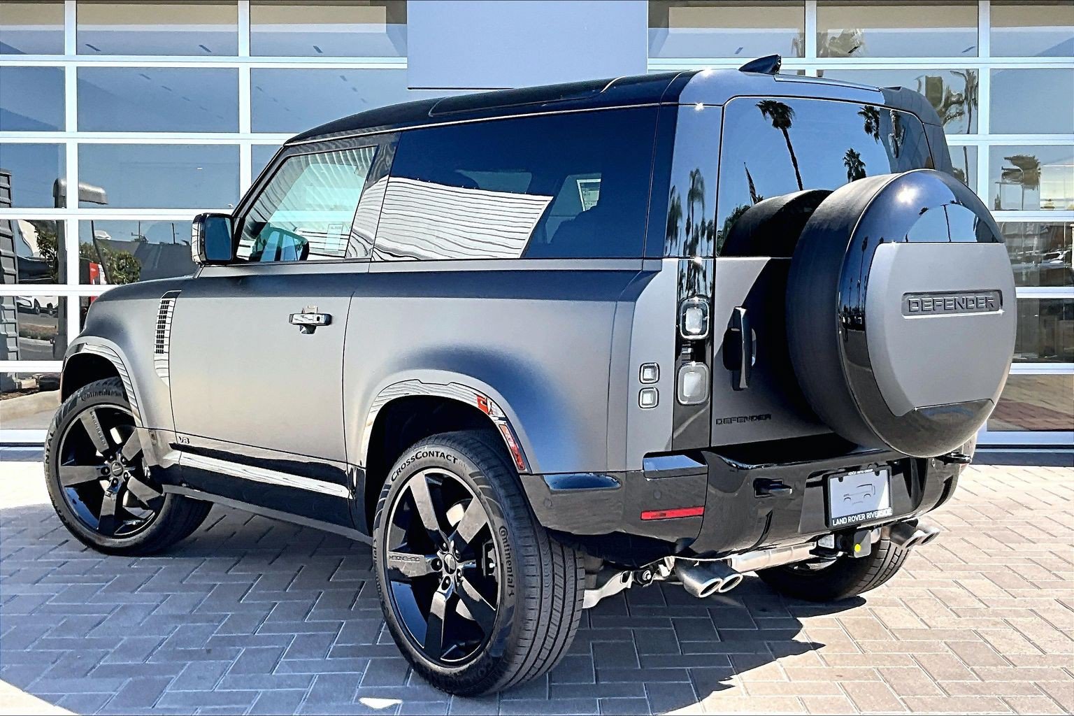 New 2026 Land Rover Defender 90 V8 AWD/4WD image 3